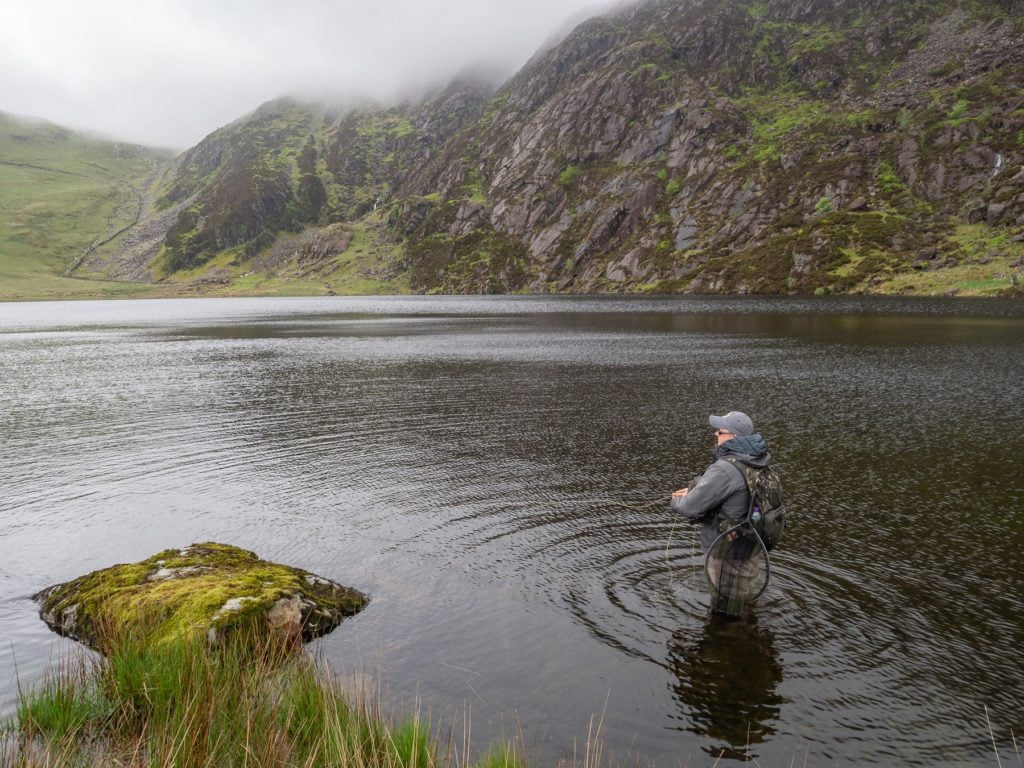 Llyn Llagi - below the cliffs