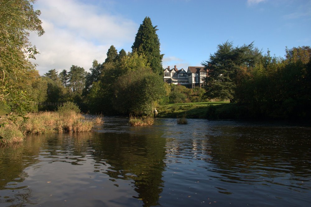 Fishing Caer Beris Manor river irfon