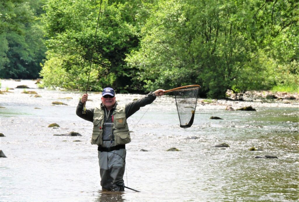 fenni fach fly fishing usk