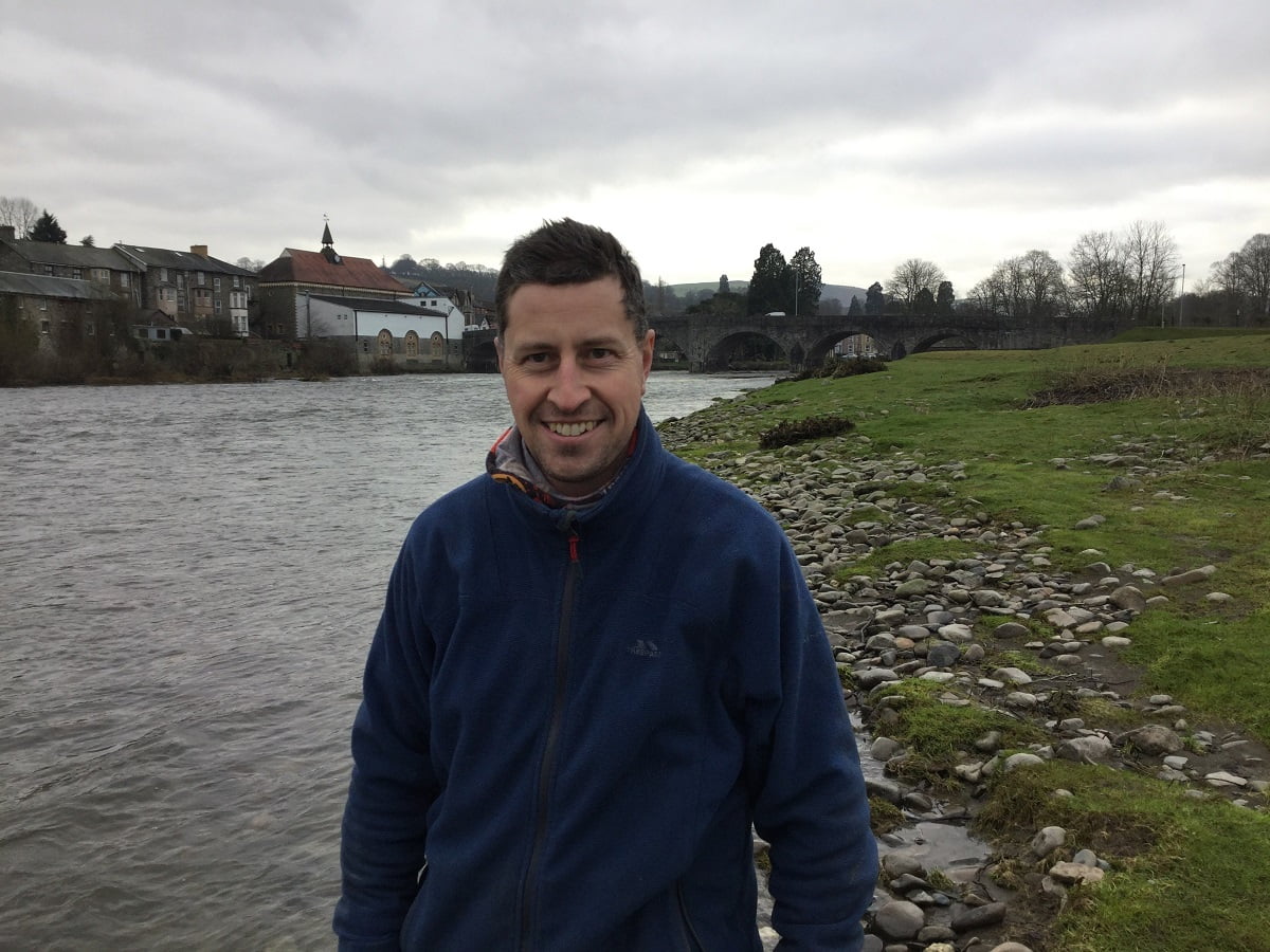 Jonathan Morris salmon fishing guide