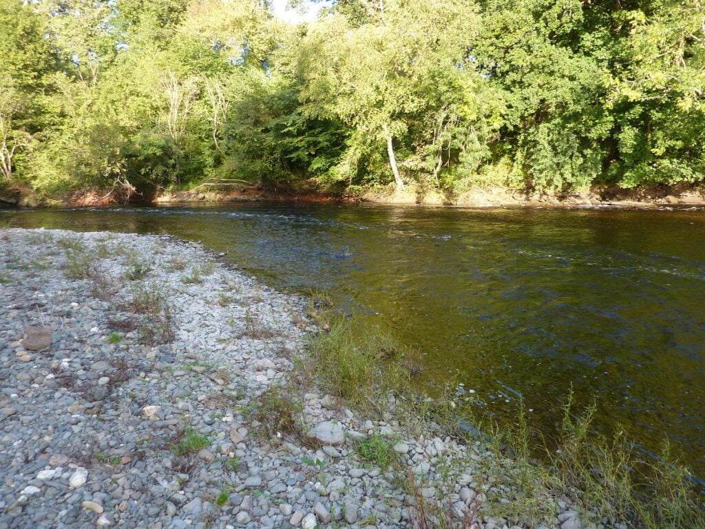 Bryn y Pys fishing river Dee