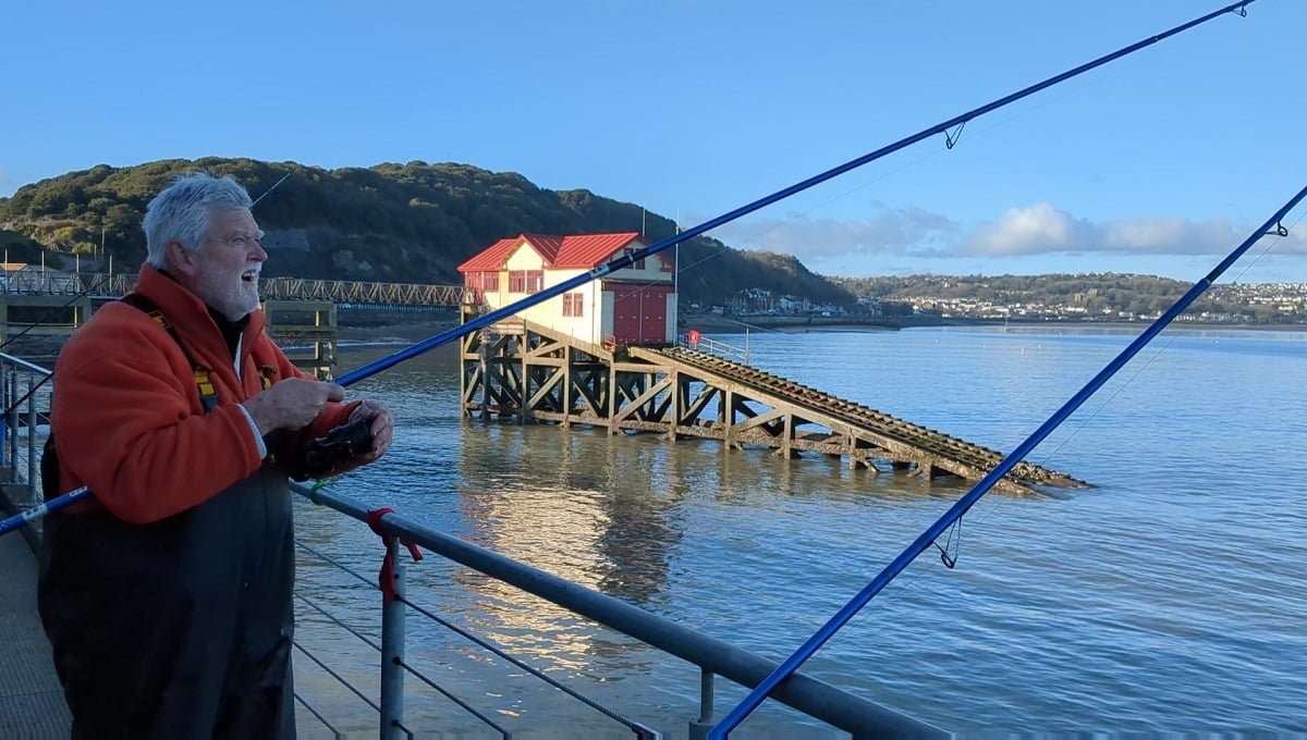 Mumbles pier sea fishing